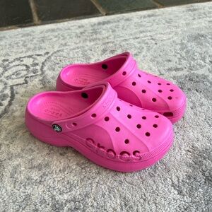 Crocs Baya Platform Clog- Electric Pink